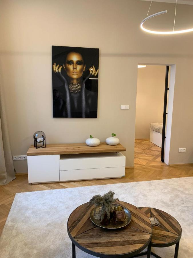 Bella Vista Collonade Apartman Karlovy Vary Kültér fotó
