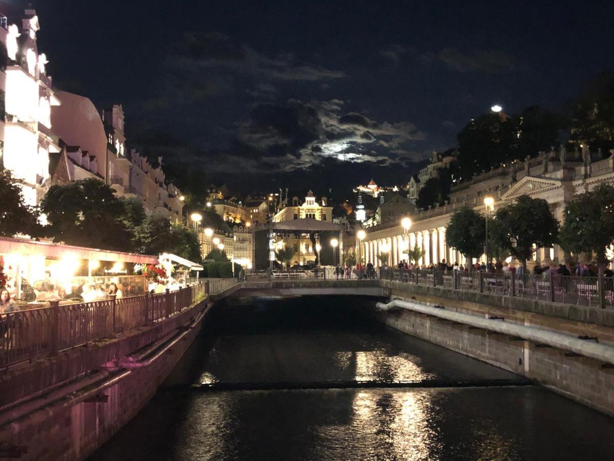 Bella Vista Collonade Apartman Karlovy Vary Kültér fotó